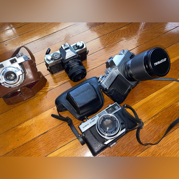 Vintage camera lot. Untested - Picture 2 of 9